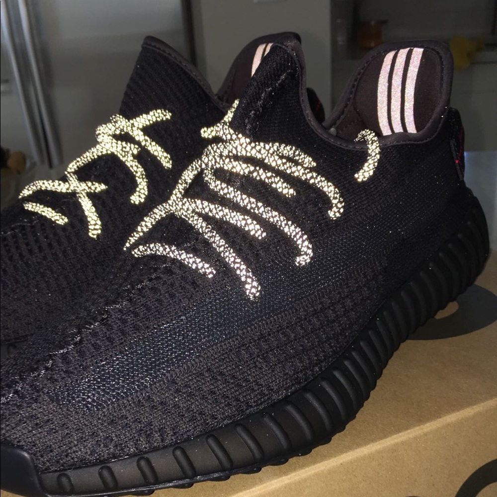 Adidas Yeezy Boost 350 v2
